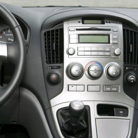 HYUNDAI H1 Starex 2din рамка