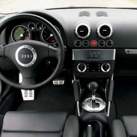 AUDI A4, А2, ТТ до 2000  (бок вставки) 1din рамка
